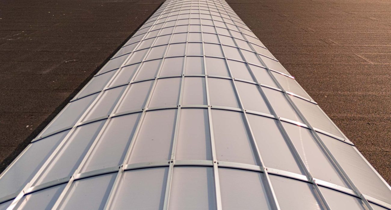 Gebogen lichtstraat - BluBase Zwolle