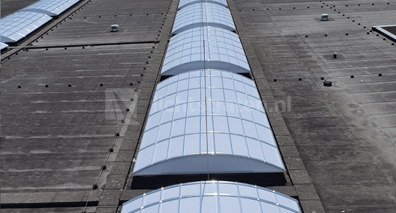 lichtstraten plaatsen op distributiecentrum met doorvalbeveiliging in Den Haag bij PostNL