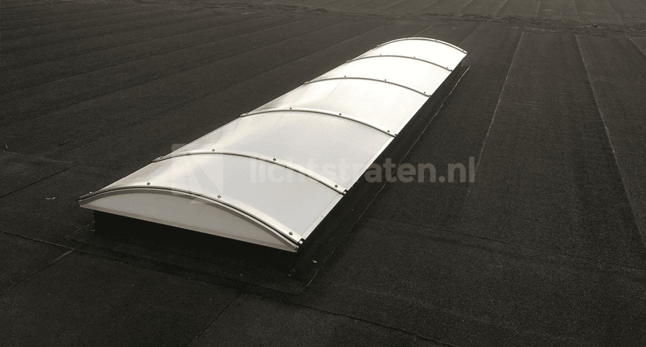 Lichtstraat op bestaand dicht dak