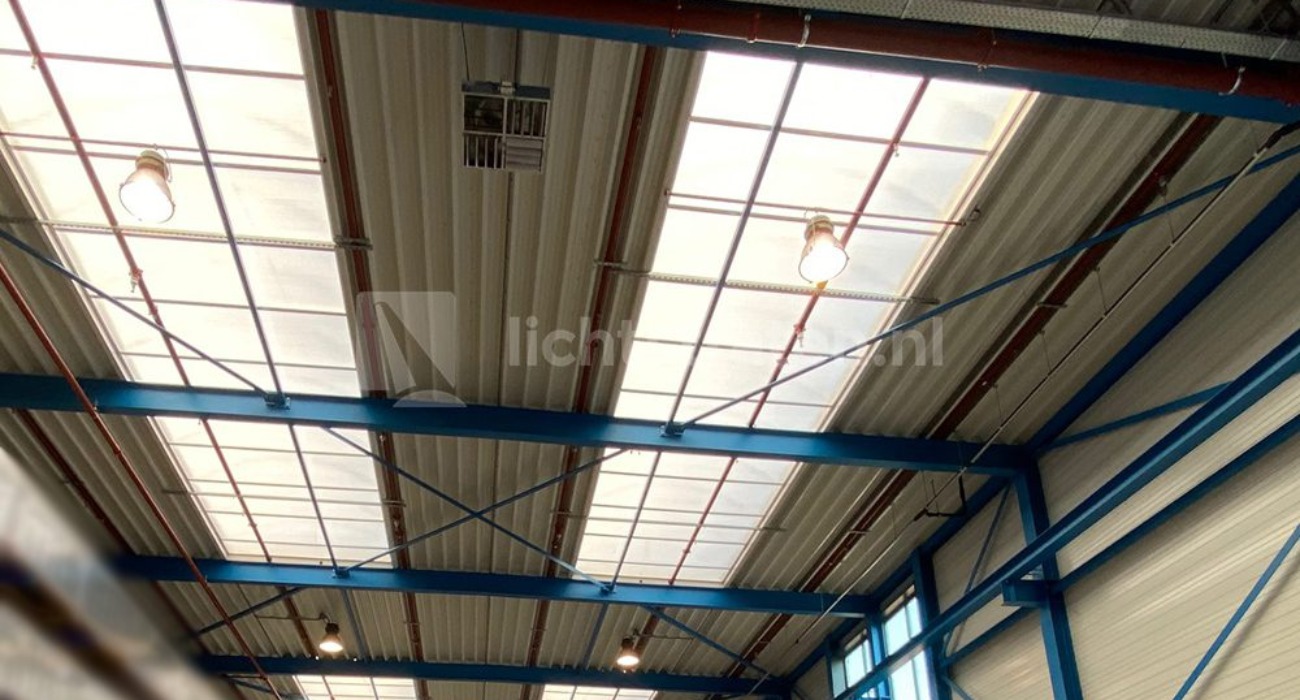 Lichtstraat binnenschil van polycarbonaat