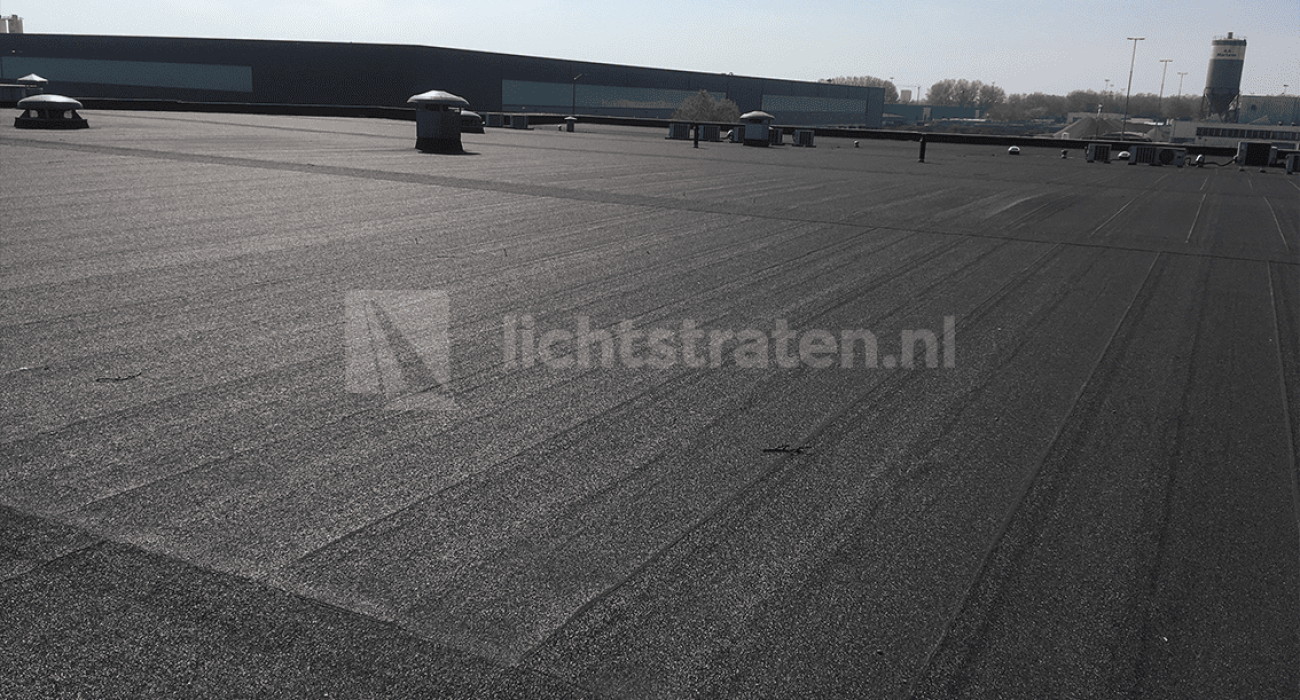 Lichtstraat plaatsen op dicht dak