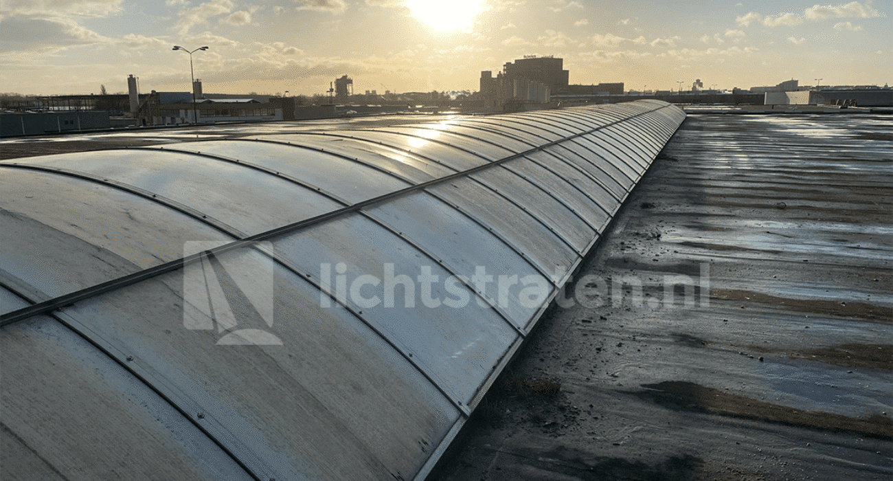 Lichtstraat met schade renoveren