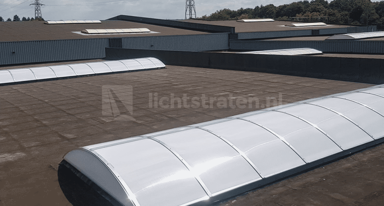 Oude lichtstraten vervangen in Best