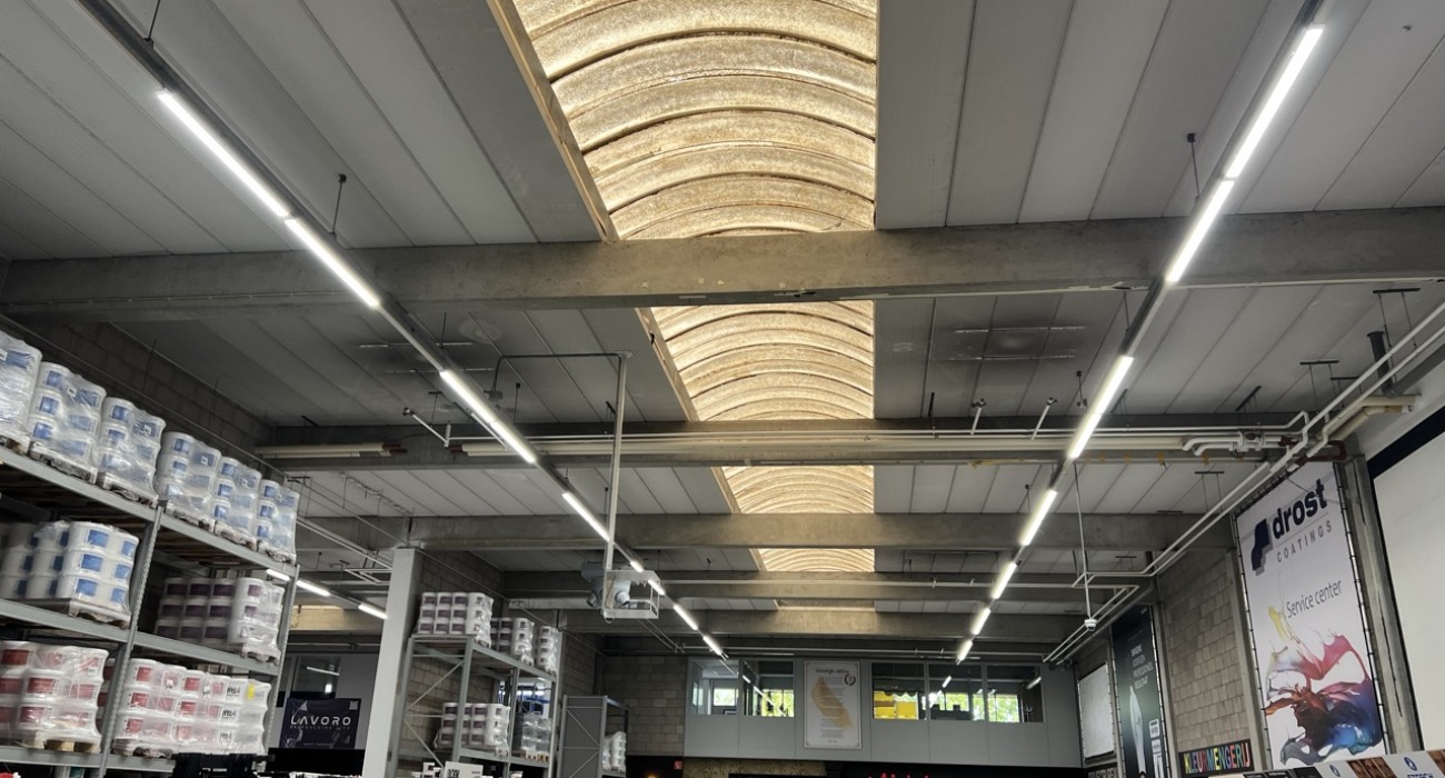 Gebogen lichtstraten - Louers Schiedam