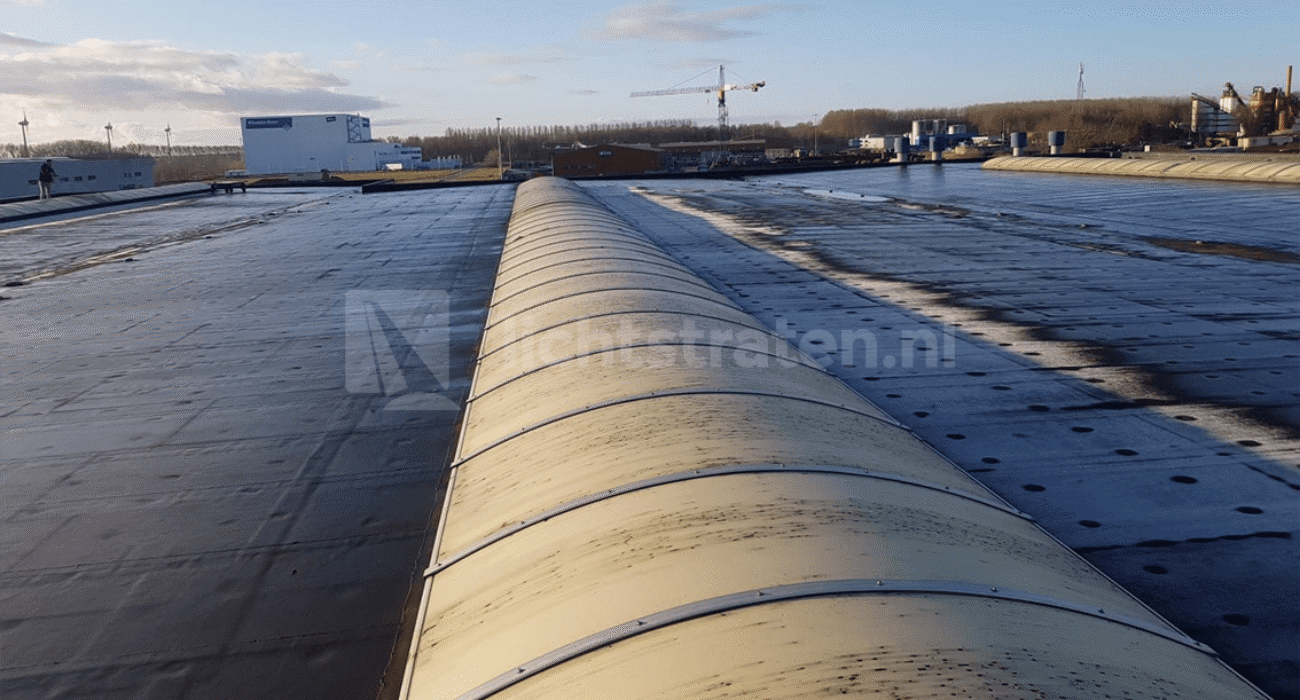 Vervangen lichtstraat met hagelschade