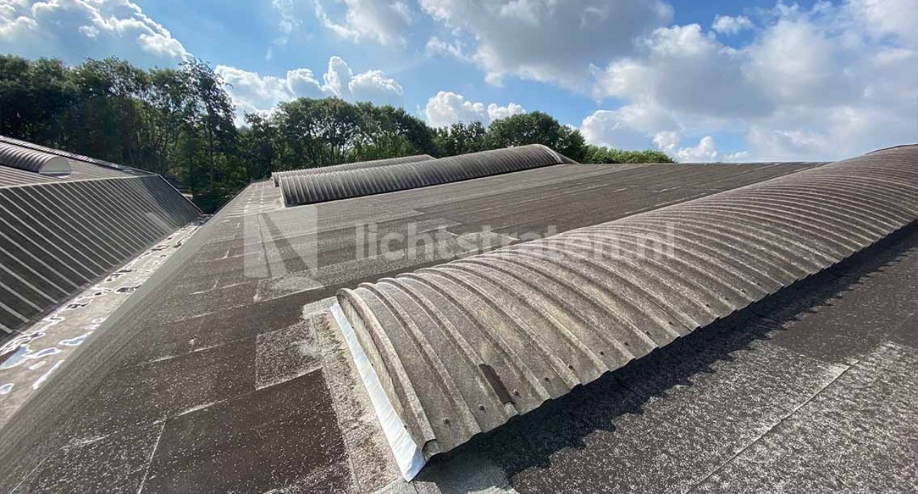 Oude lichtstraat vervangen weinig daglicht
