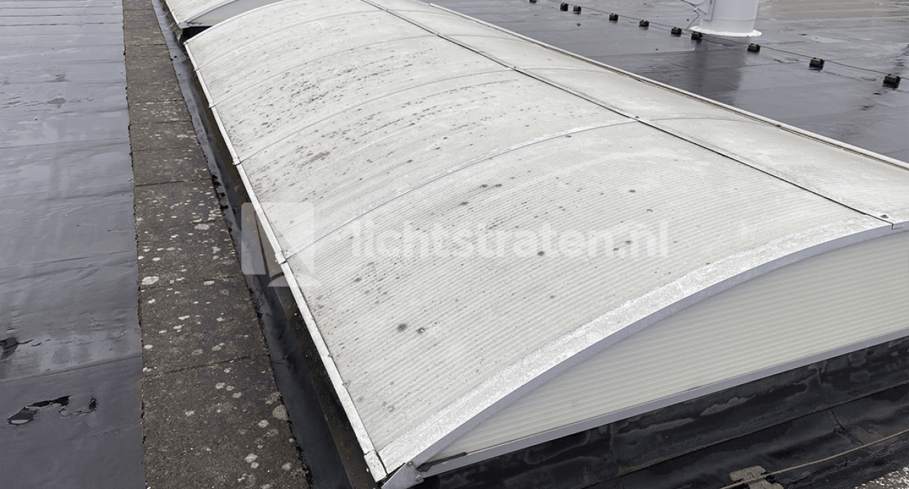 Oude lichtstraten met schade