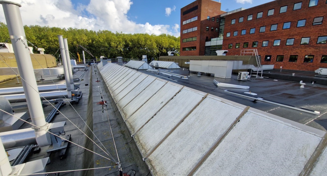 Oude draadglas lichtstraten - Sanquin Amsterdam