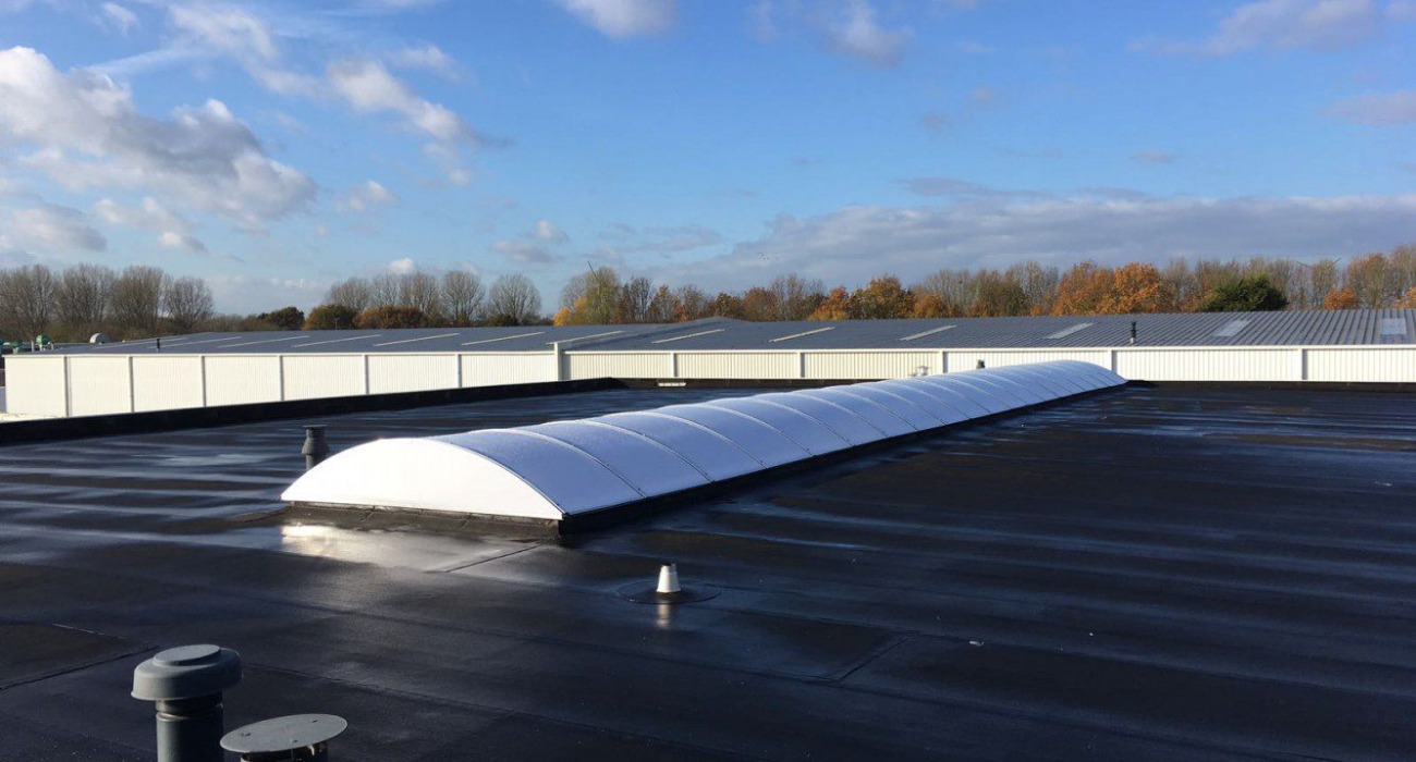 Gerenoveerde lichtstraat polyester in Zeewolde
