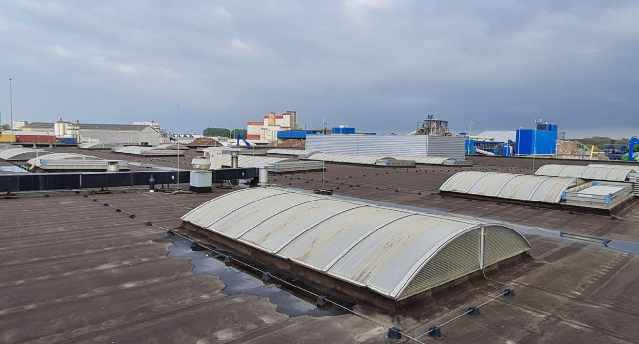 Oude polycarbonaat lichtstraat Utrecht